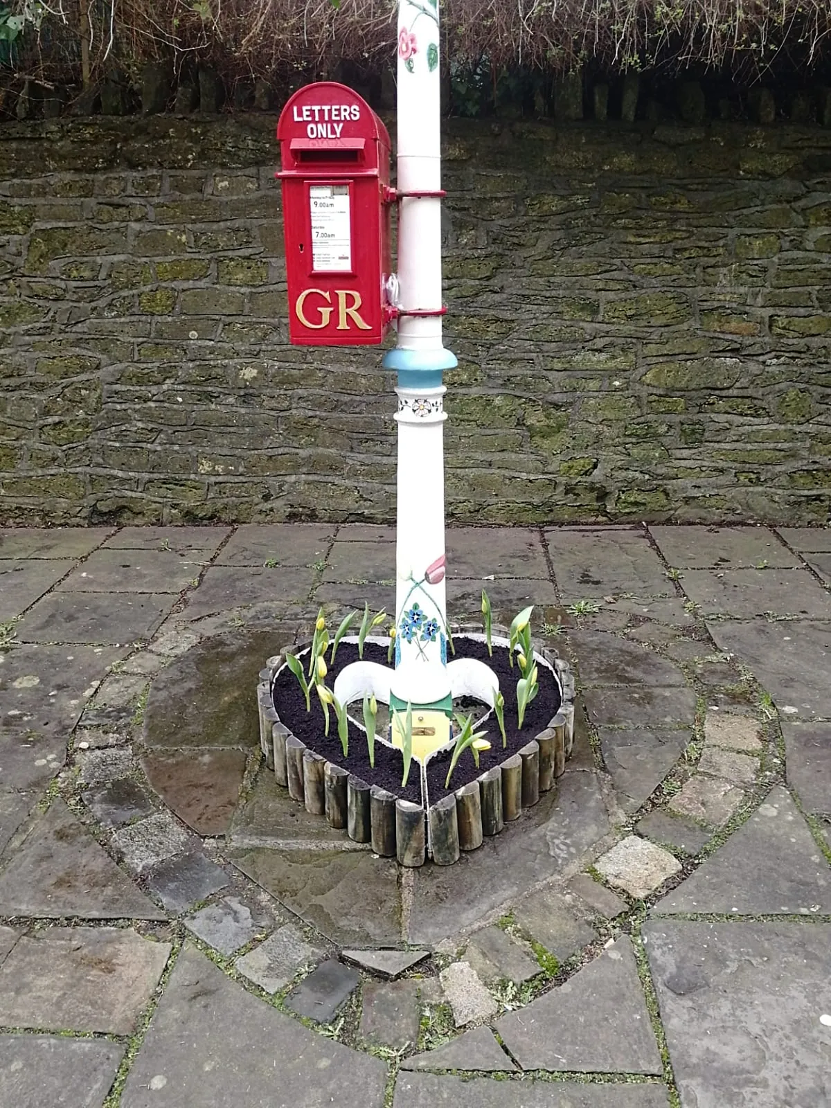 The George V posting box on the Valentine Lamp